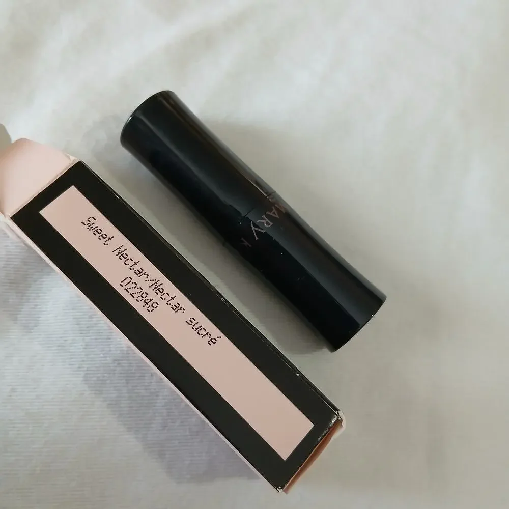 MARY KAY Creme Lipstick SWEET NECTAR full size .13 ozNIB Discontinued - HTF